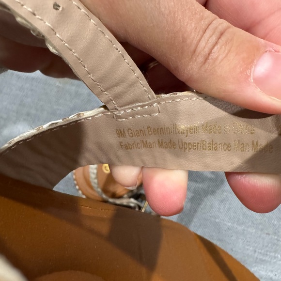 Giani Bernini Tan and Cream Sandals - Picture 4 of 5